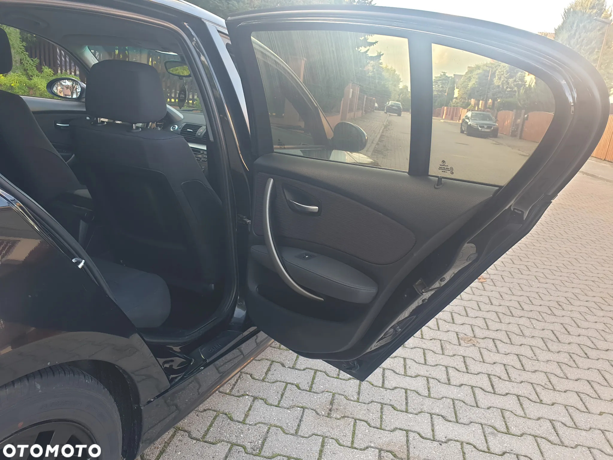 BMW Seria 1 120i - 17