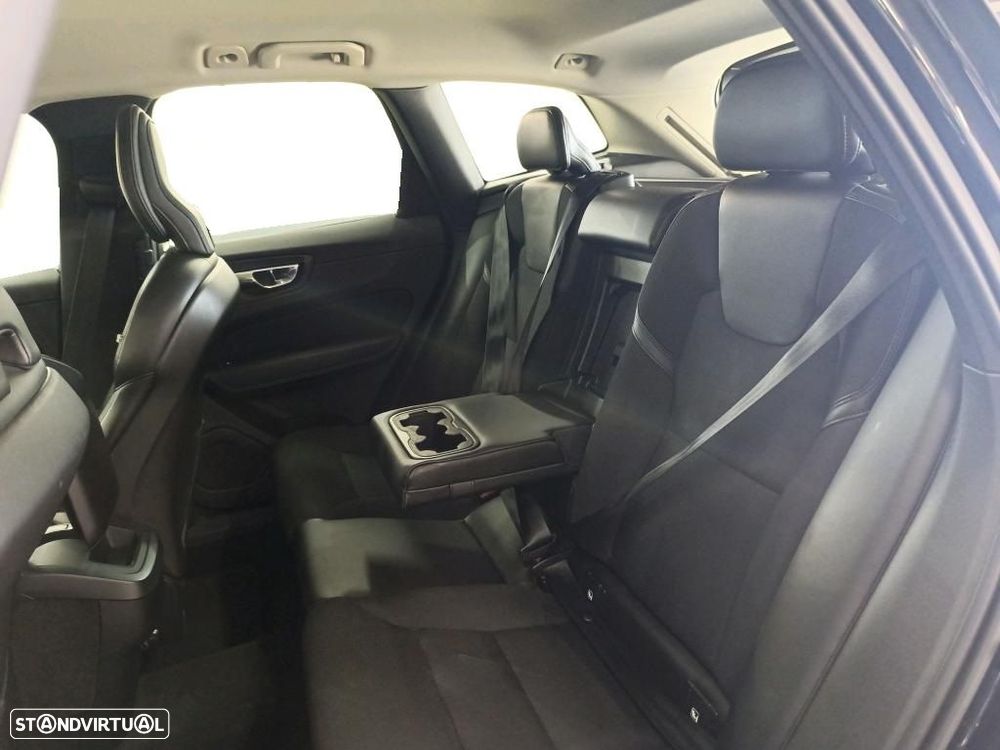 Volvo XC 60 2.0 D3 Momentum - 5