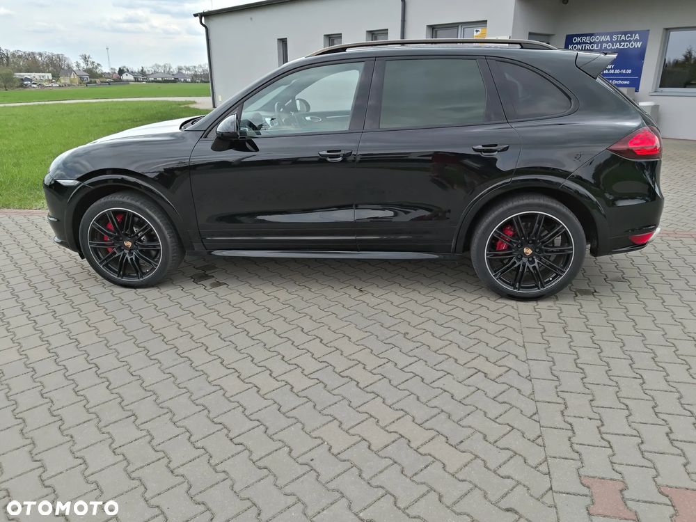 Porsche Cayenne Turbo Tiptronic S - 3
