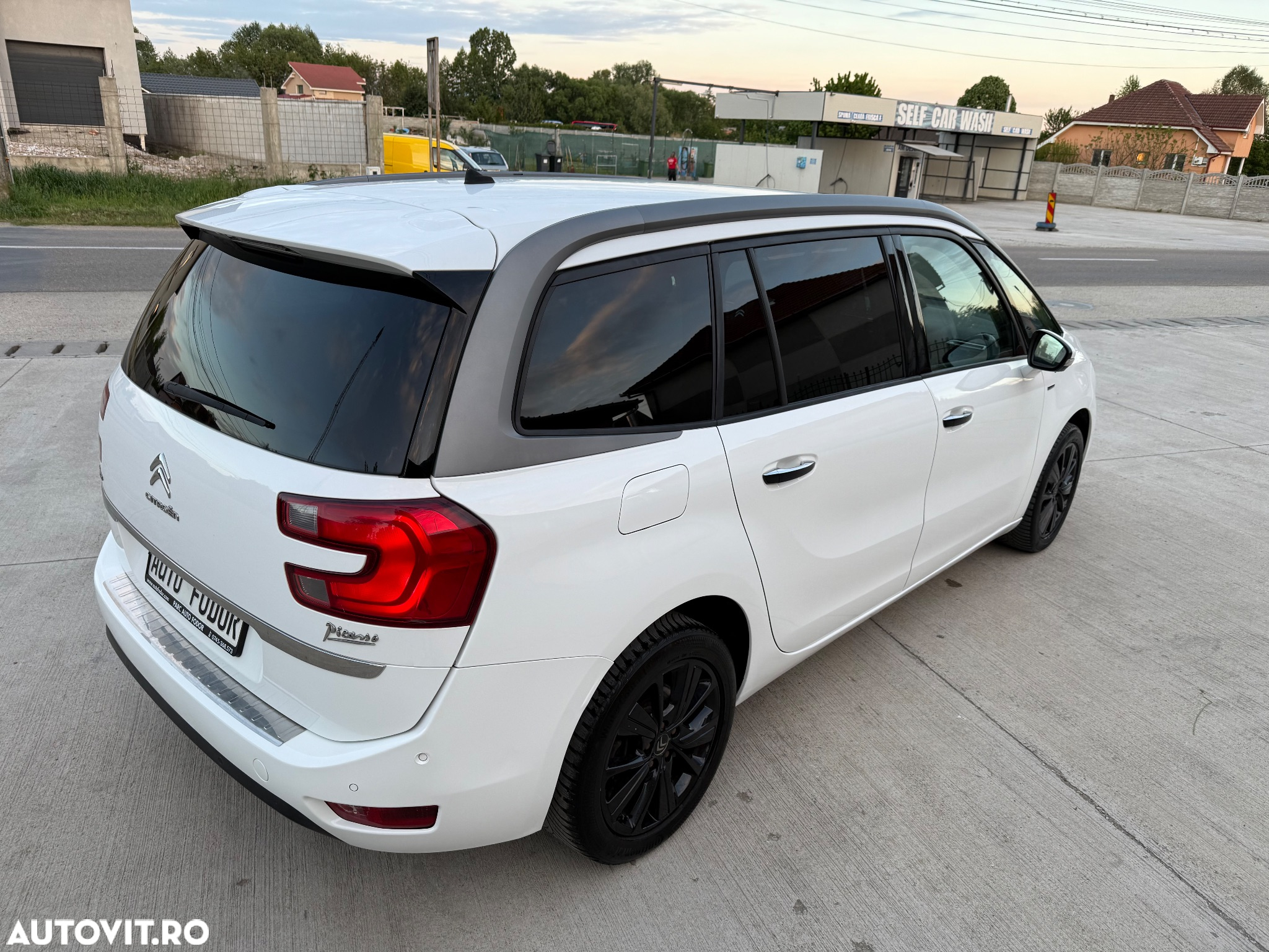 Citroën C4 Grand Picasso e-HDi 115 ETG6 Exclusive - 15