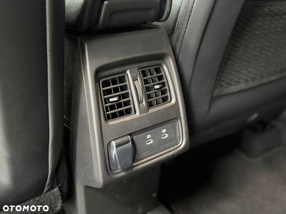 Mitsubishi ASX - 27