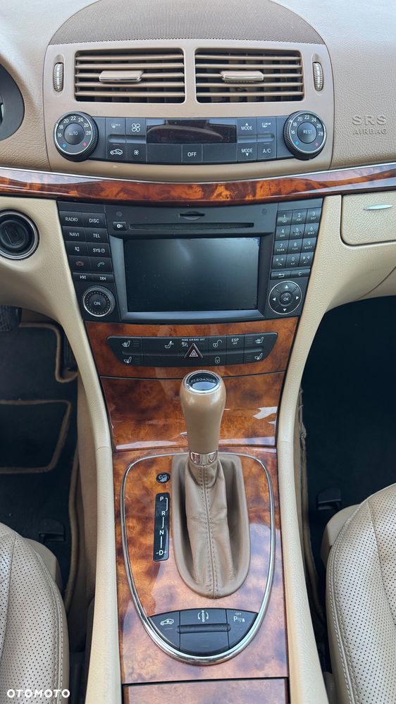 Mercedes-Benz Klasa E 200 Kompressor Automatik Elegance - 9