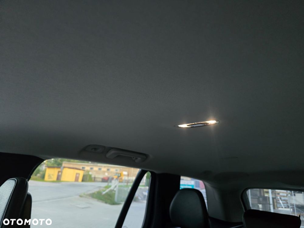 Volvo XC 90 D5 AWD Geartronic RDesign - 22