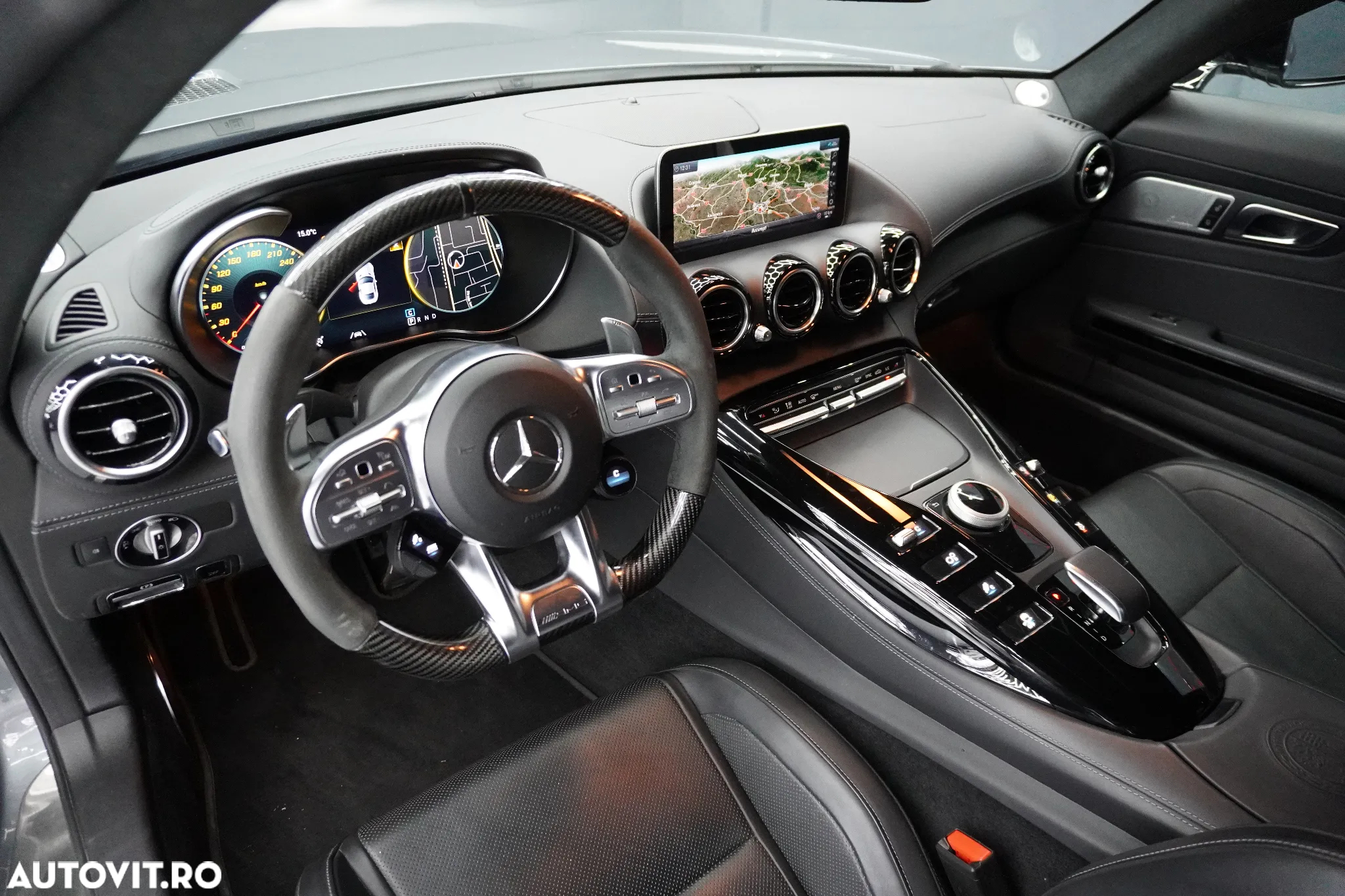 Mercedes-Benz AMG GT C - 17