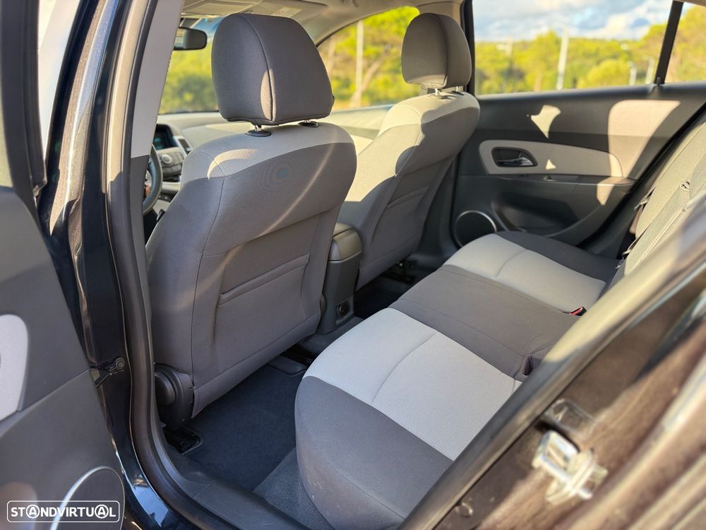 Chevrolet Cruze 2.0 VCDi LT - 5