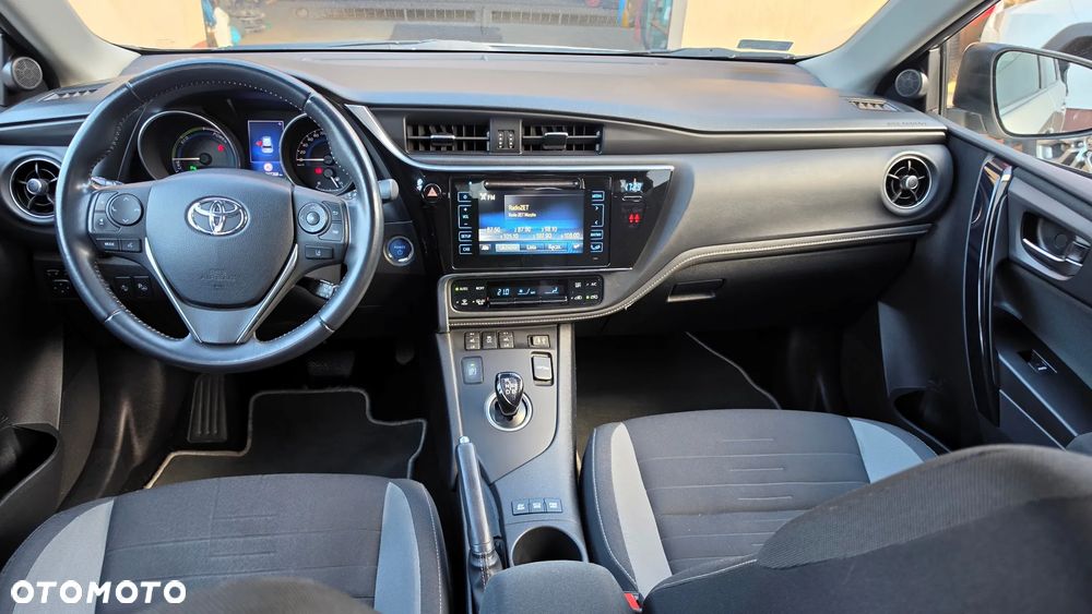 Toyota Auris Hybrid 135 Premium - 18