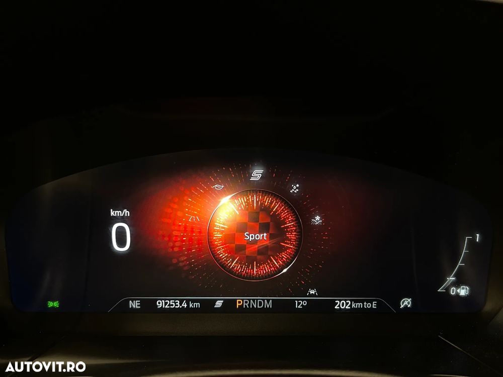 Ford Kuga 2.0 EcoBlue A8 AWD ST Line X - 31