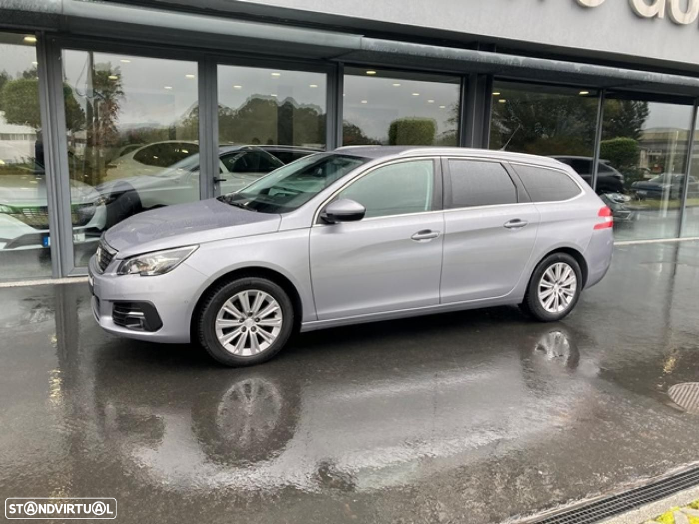 Peugeot 308 SW 1.5 BlueHDi Allure EAT8 - 4