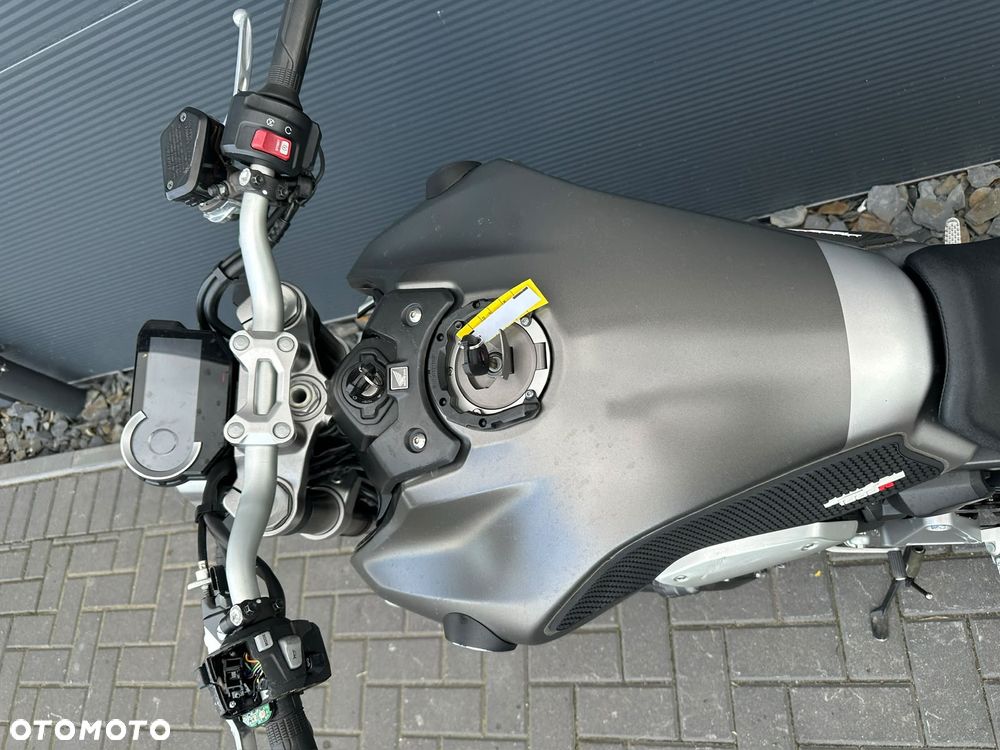 Honda CB - 7