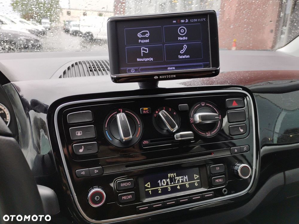 Volkswagen up! 1.0 high - 19