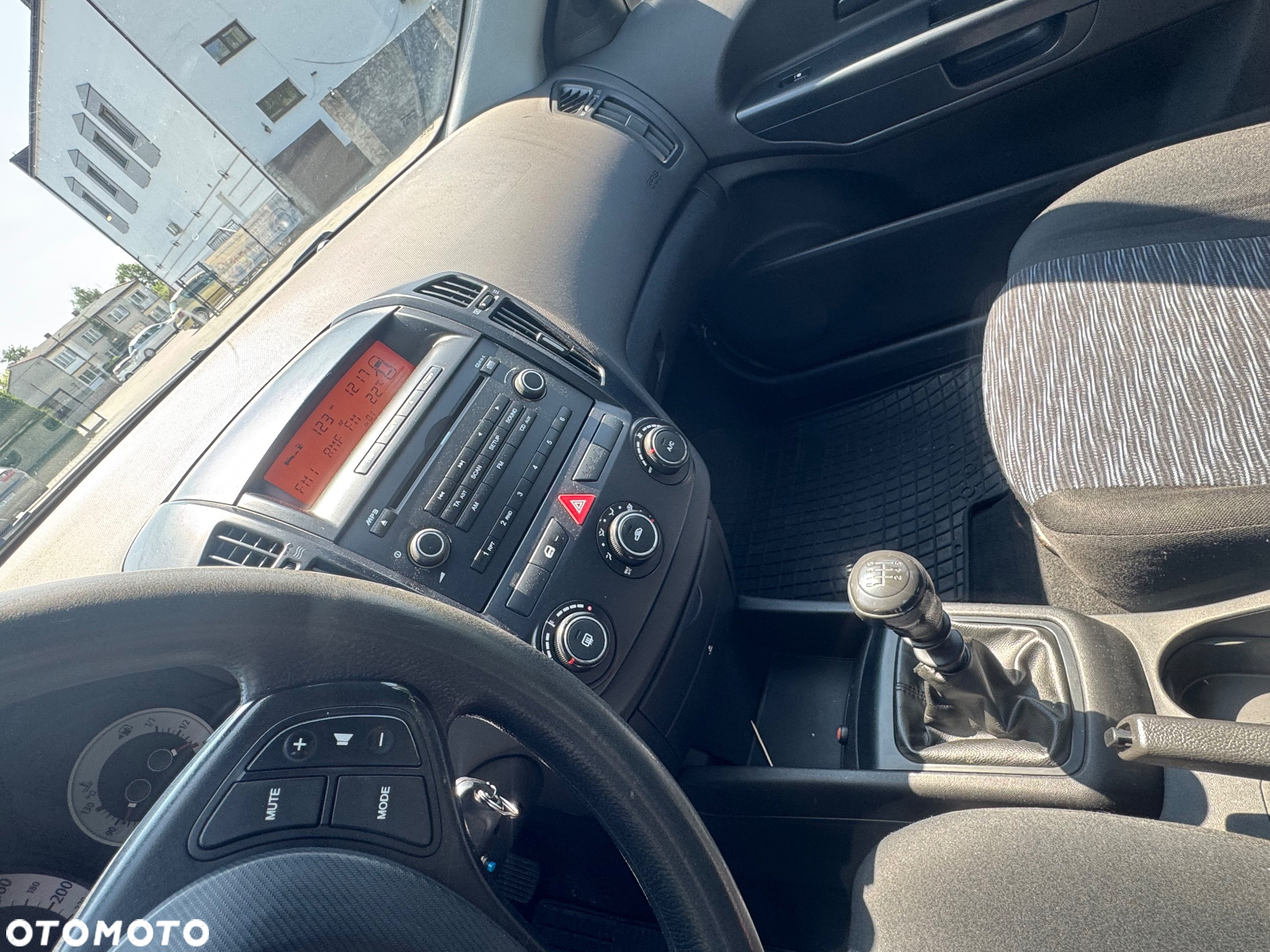 Kia Ceed Cee'd 2.0 crdi Comfort + - 23