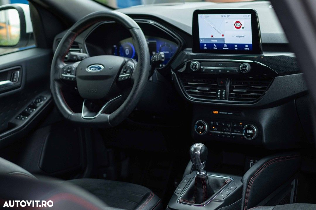 Ford Kuga - 26