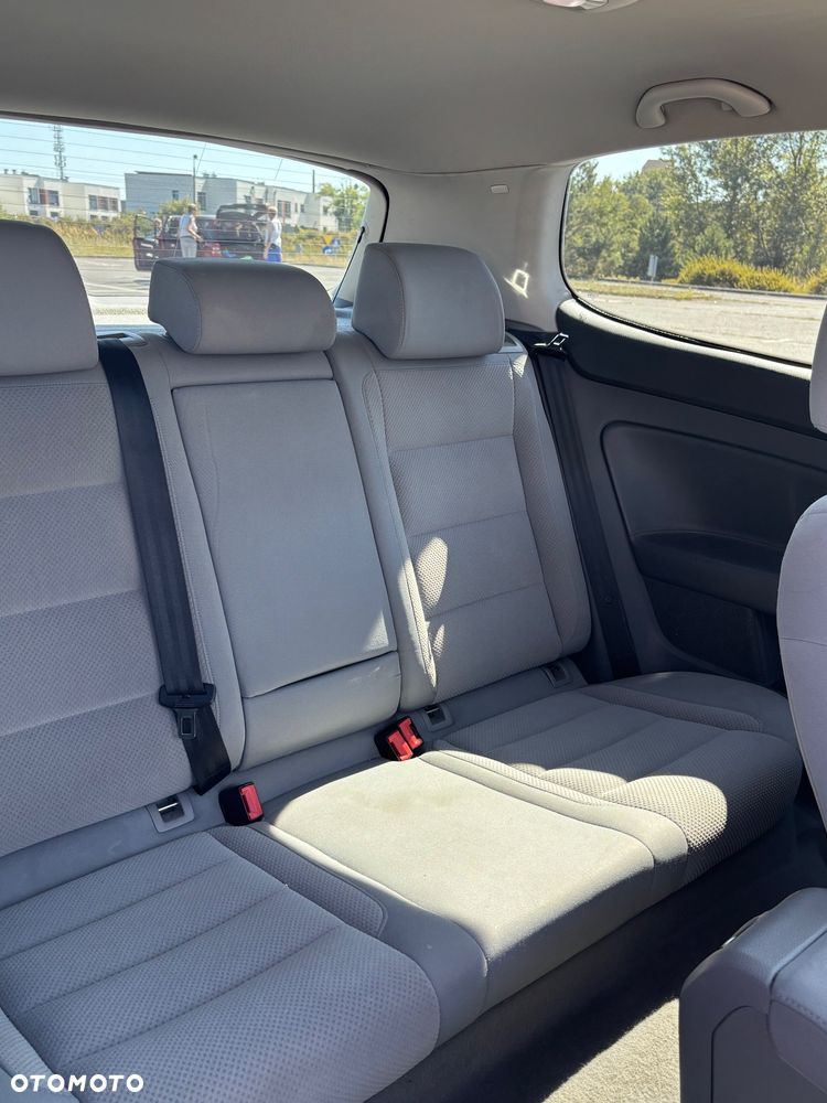 Volkswagen Golf 1.6 FSI Comfortline - 8