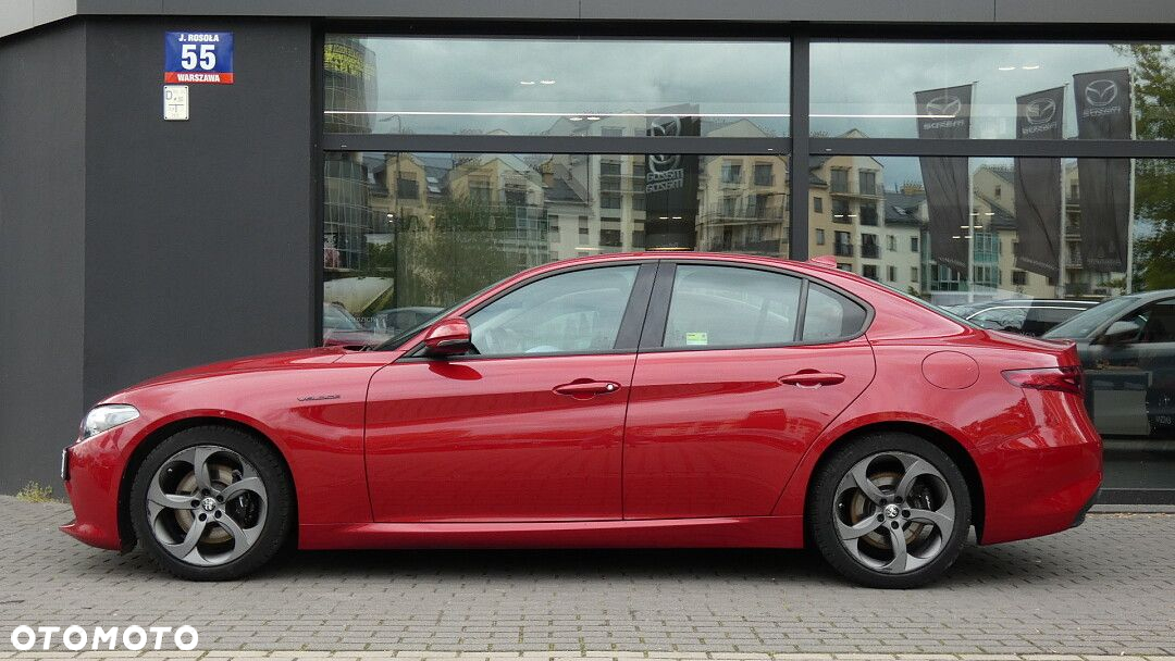Alfa Romeo Giulia - 5