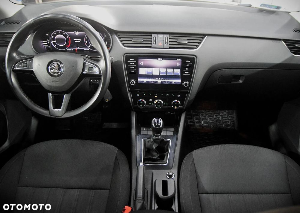 Skoda Octavia 1.5 TSI ACT Style - 8