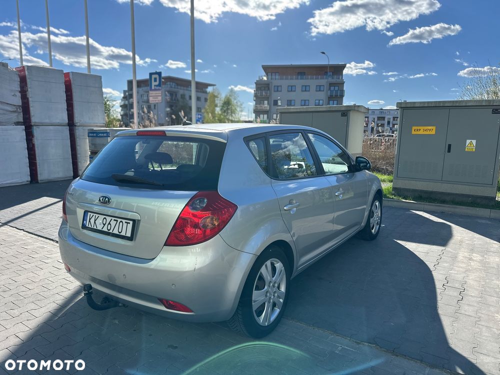 Kia Ceed 1.6 CVVT Automatik EX - 4