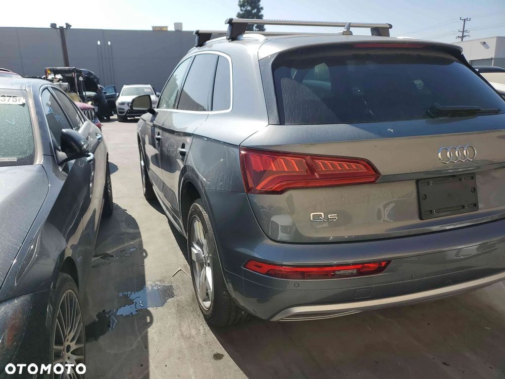 Audi Q5 2.0 TFSI quattro S tronic design - 8