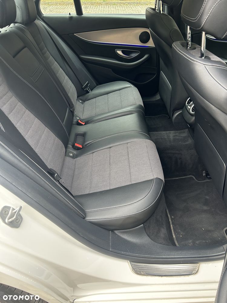 Mercedes-Benz Klasa E 220 d 9G-TRONIC - 16