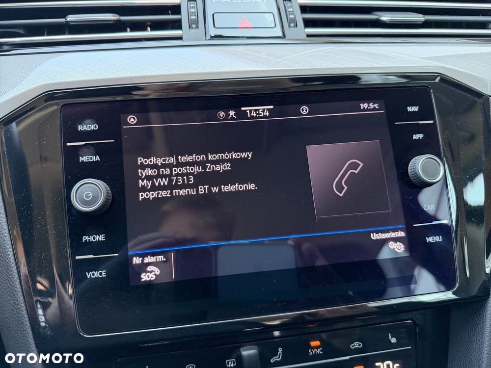 Volkswagen Passat - 25