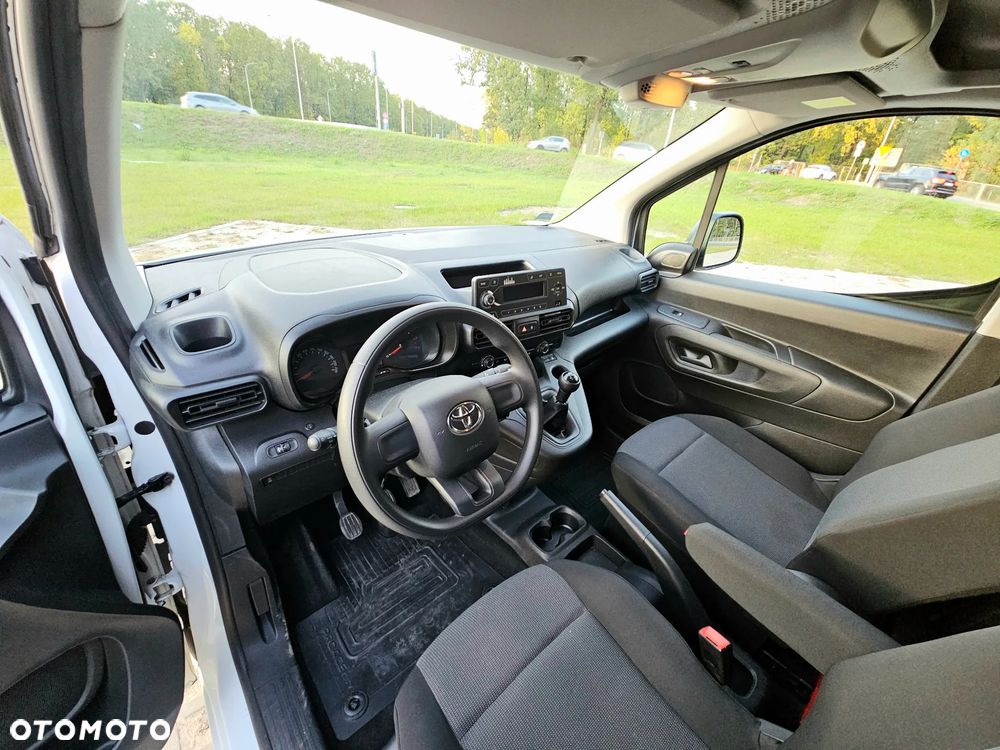 Toyota Proace City - 19