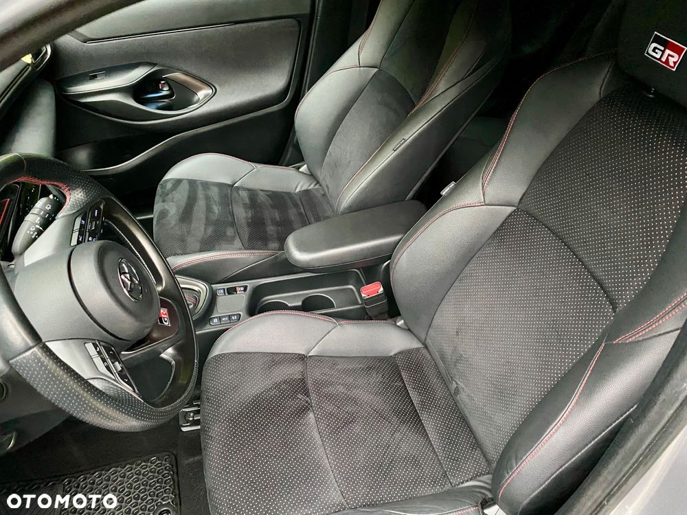 Toyota Yaris Cross - 11
