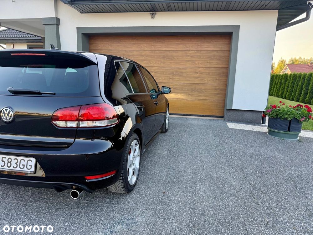 Volkswagen Golf 2.0 GTI DSG - 12