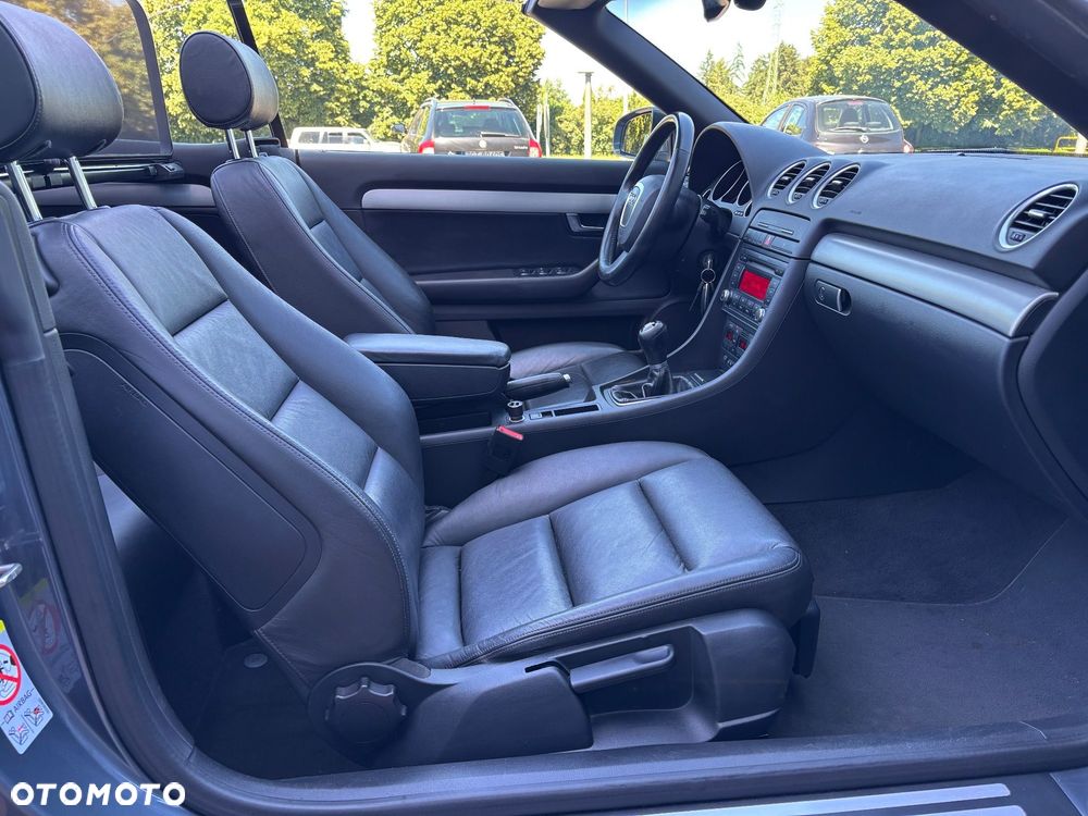 Audi A4 Cabrio 1.8T - 26