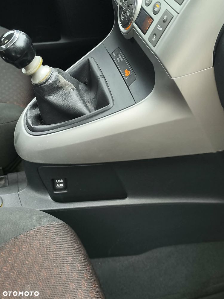 Toyota Verso 1.6 Sol - 17
