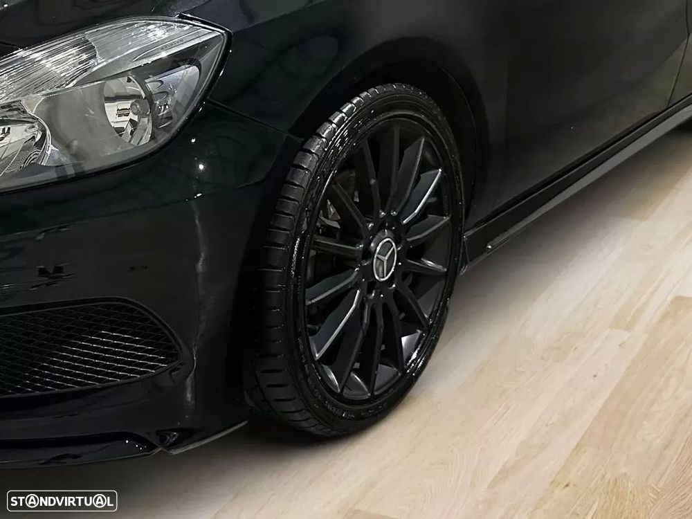 Mercedes-Benz A 180 d AMG Line - 7