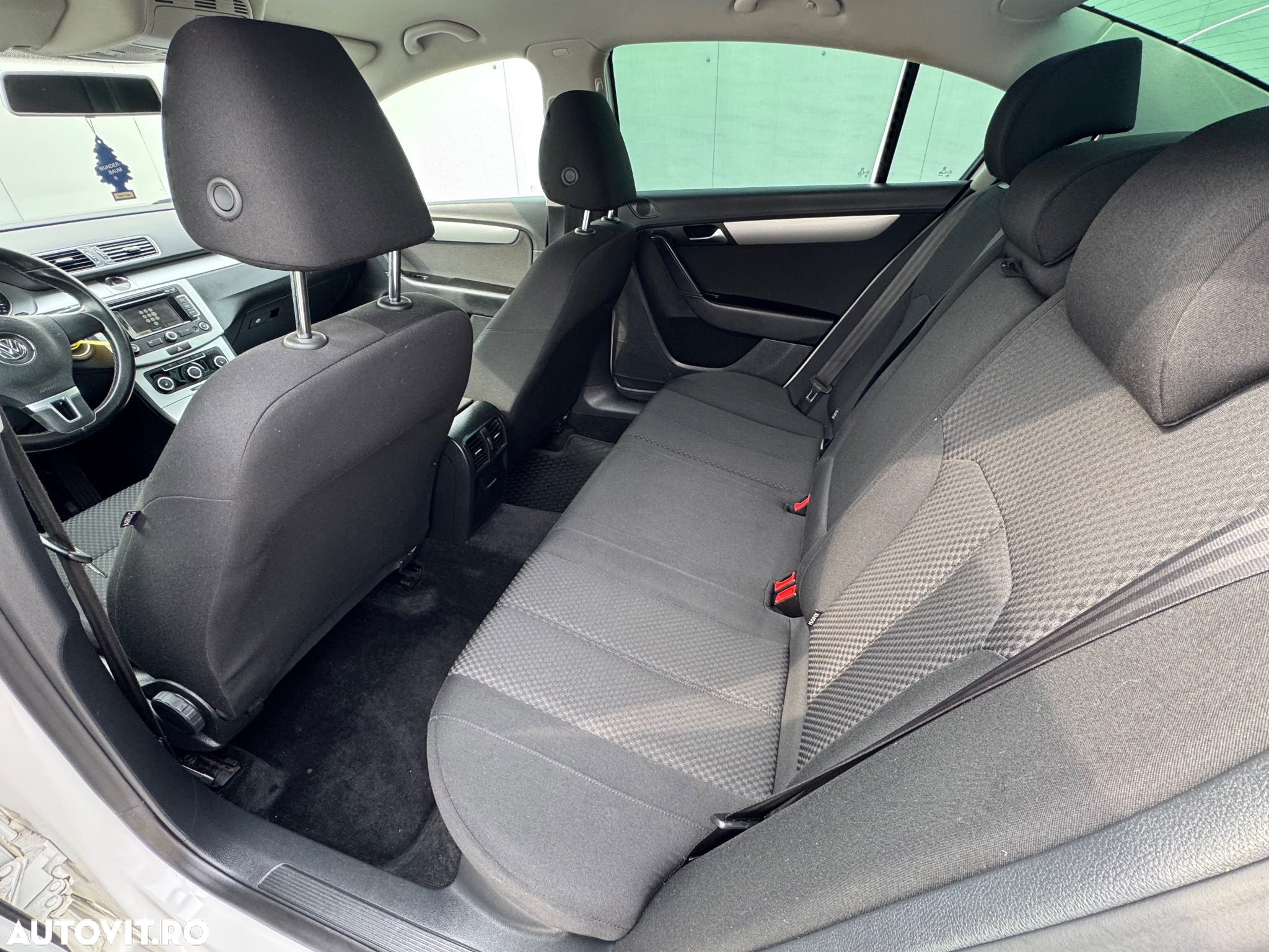 Volkswagen Passat 2.0 Blue TDI SCR Trendline - 10