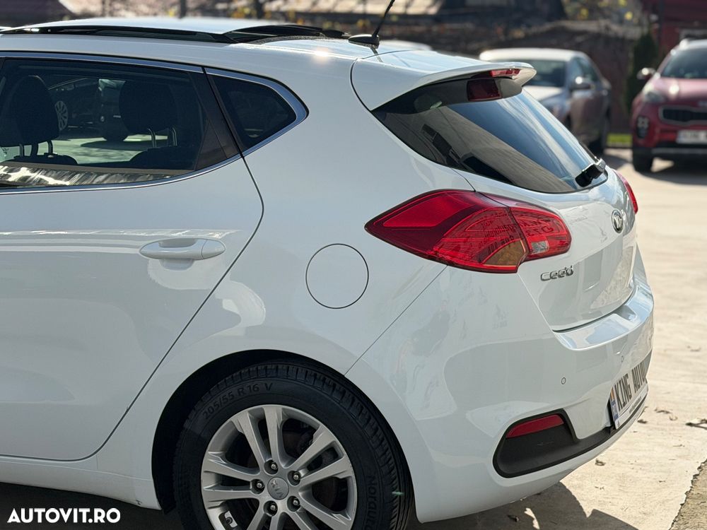 Kia Ceed 1.6 CRDi 128 97g Edition 7 - 33