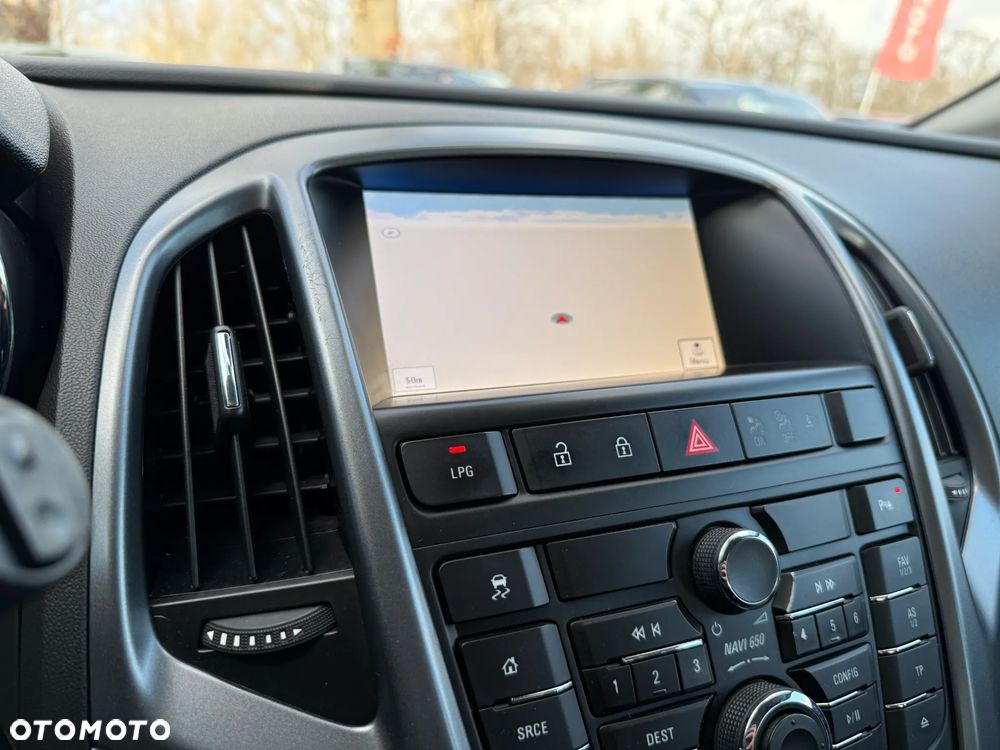 Opel Astra 1.4 T Cosmo - 34