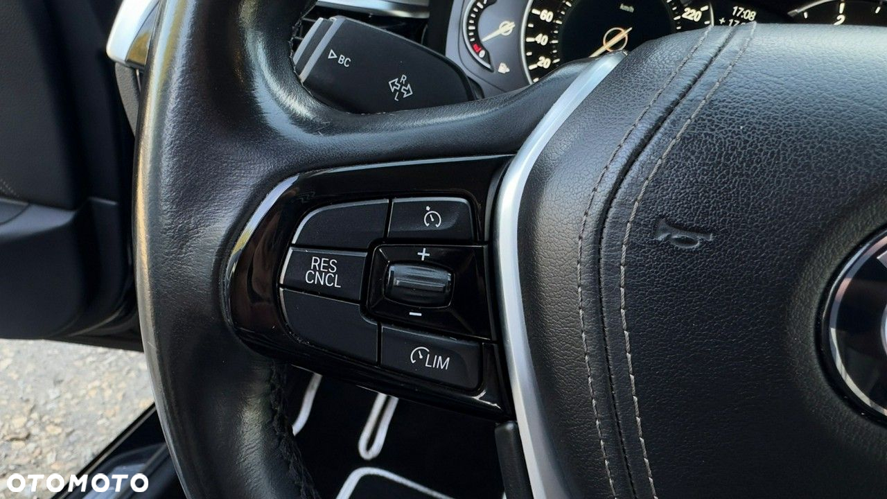 BMW Seria 5 - 24