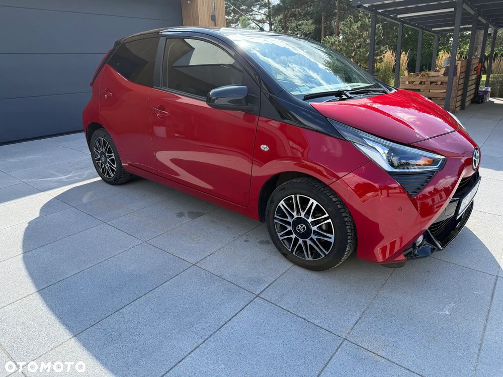 Toyota Aygo x.shift x-play connect - 3