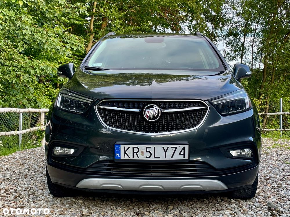 Buick Encore - 2