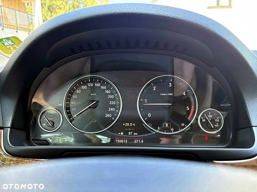 BMW Seria 5 520d - 35