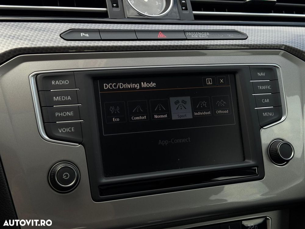 Volkswagen Passat Alltrack - 16