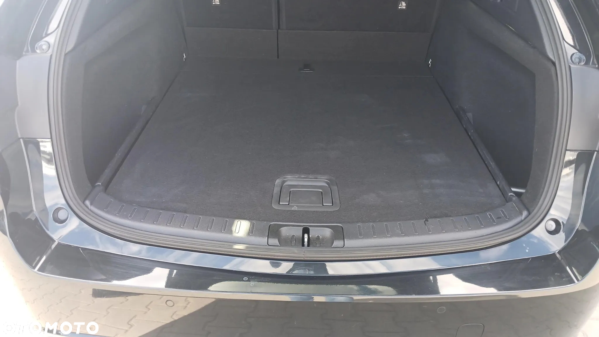 Toyota Corolla 1.8 Hybrid Comfort - 22