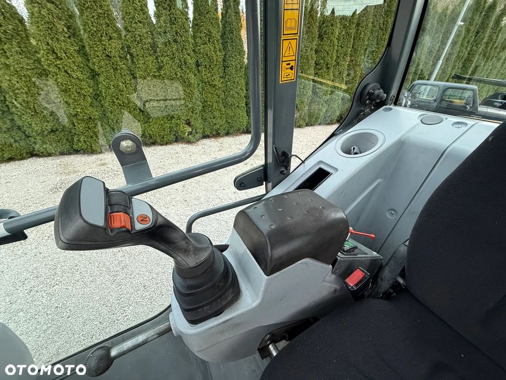 Kramer 780 / PIĘKNA! / Z NIEMIEC / ORYGINAŁ / ZWINNA I SZYBKA / UDŹWIG 3500KG / 480 580 680 880 1150 - 33