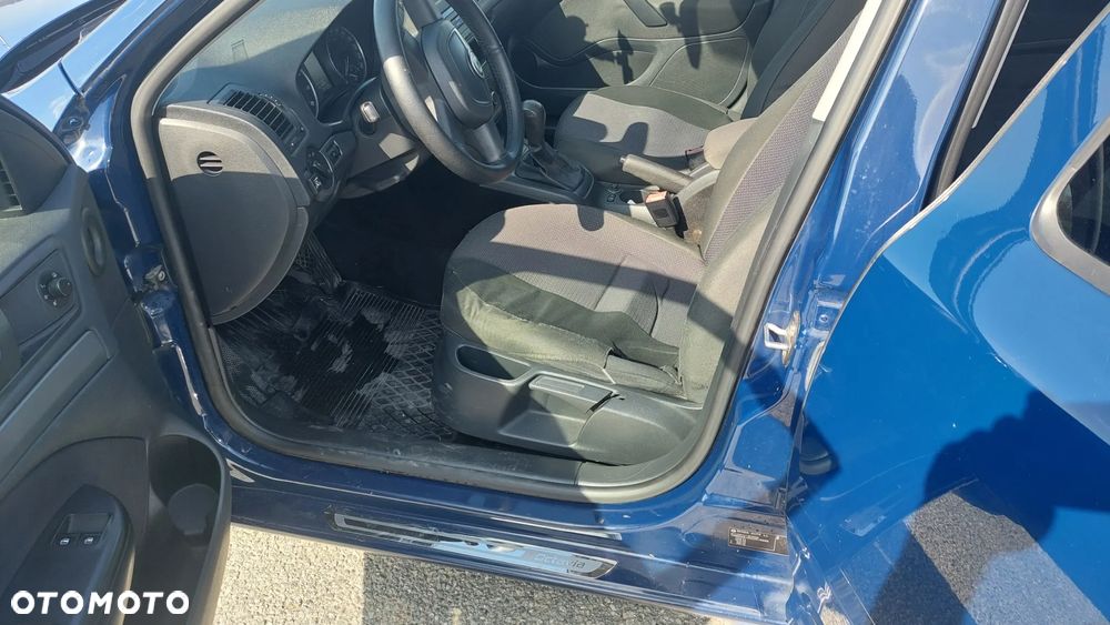 Skoda Octavia 1.6 Tour - 12