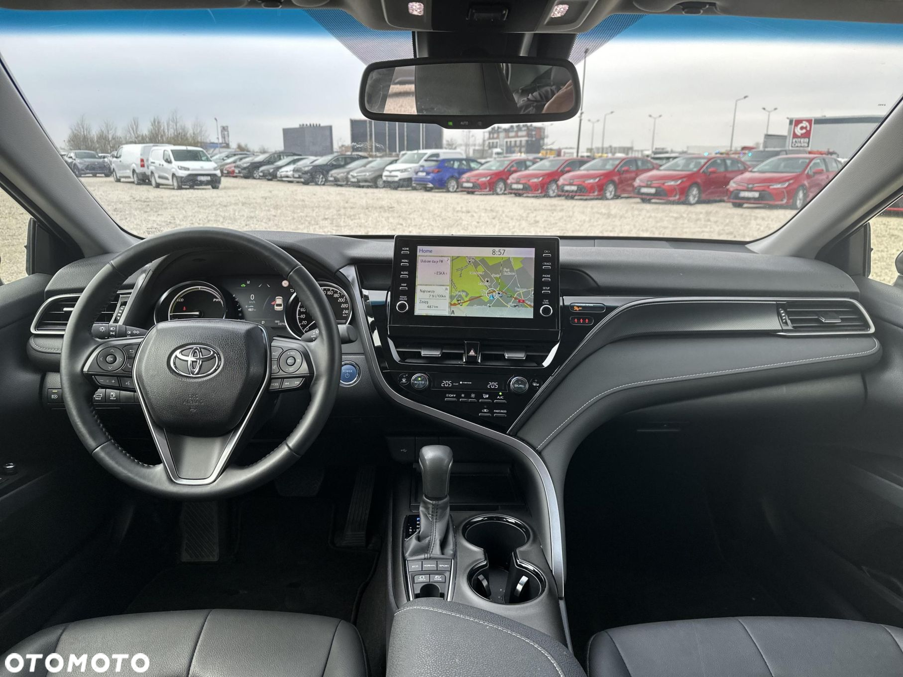 Toyota Camry - 12