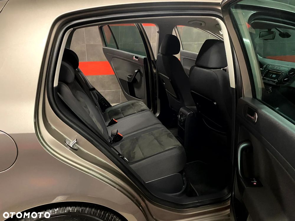 Volkswagen Golf Plus 1.6 TDI DPF DSG Highline - 21