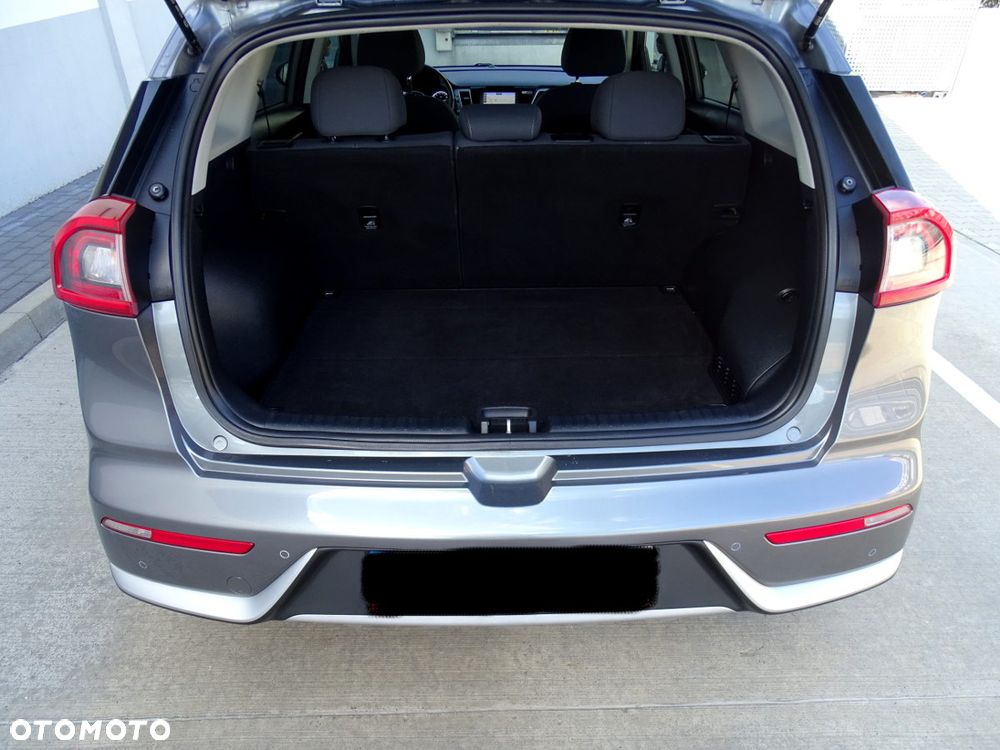 Kia Niro 1.6 GDI Hybrid L - 14