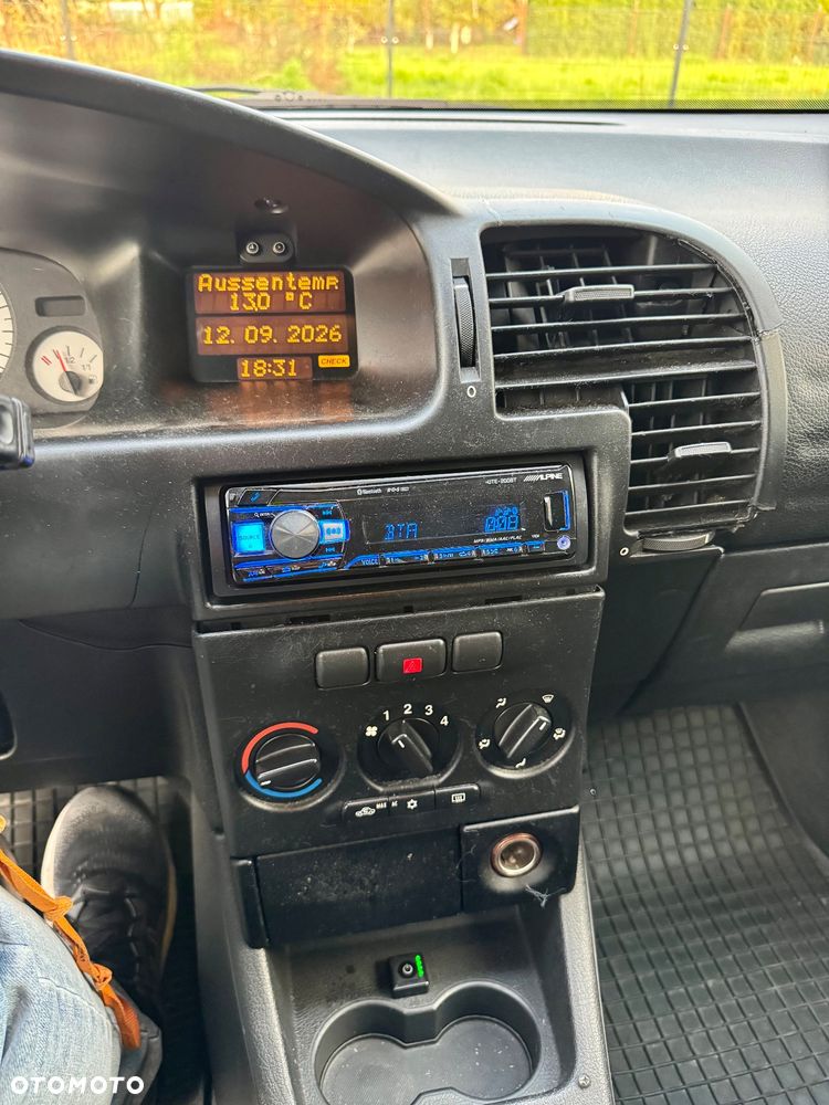 Opel Zafira 1.8 16V Elegance - 13