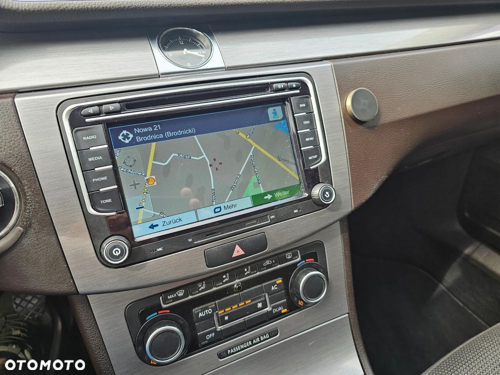 Volkswagen Passat - 9