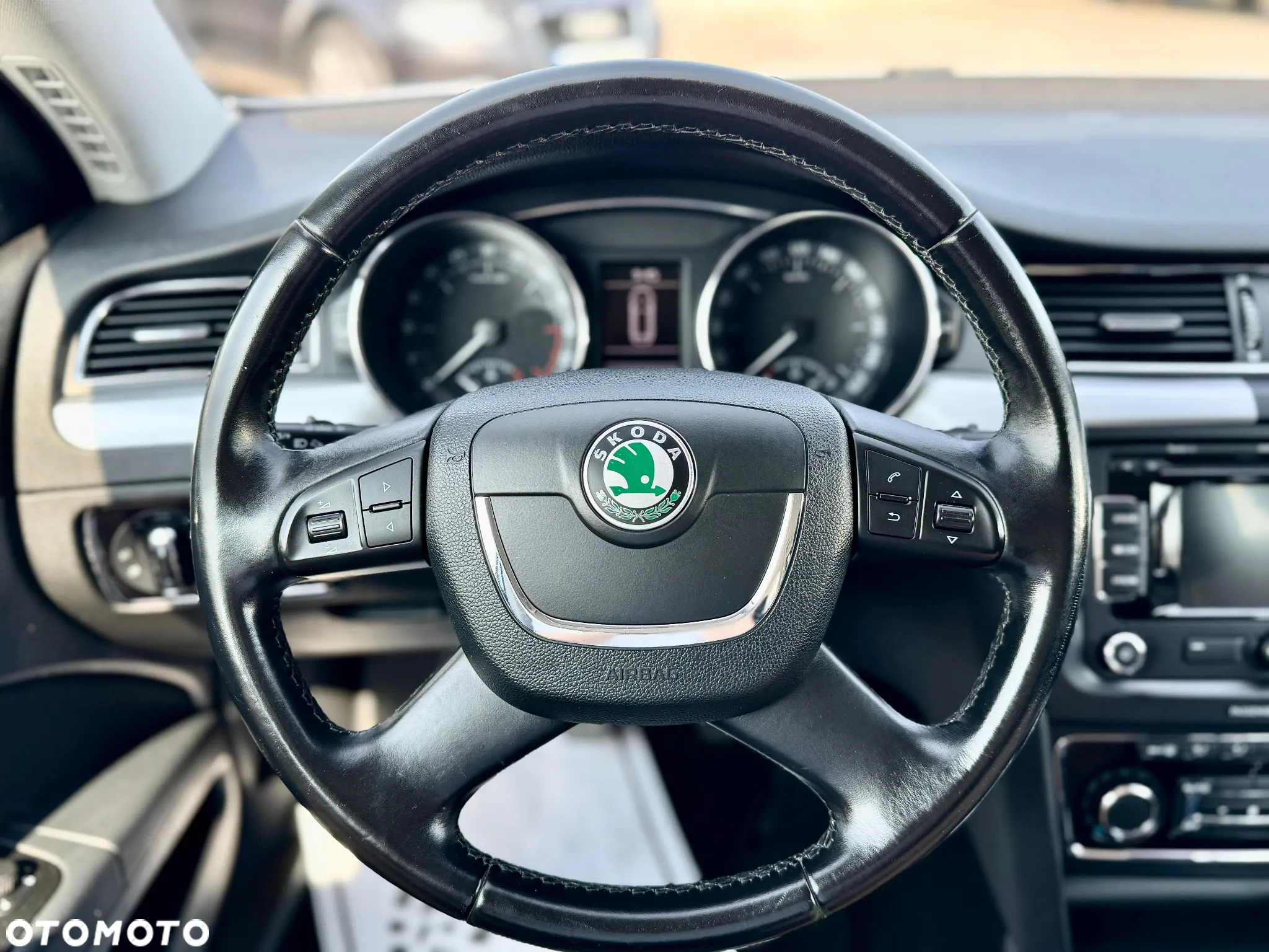 Skoda Superb Combi 2.0 TDI Elegance - 30