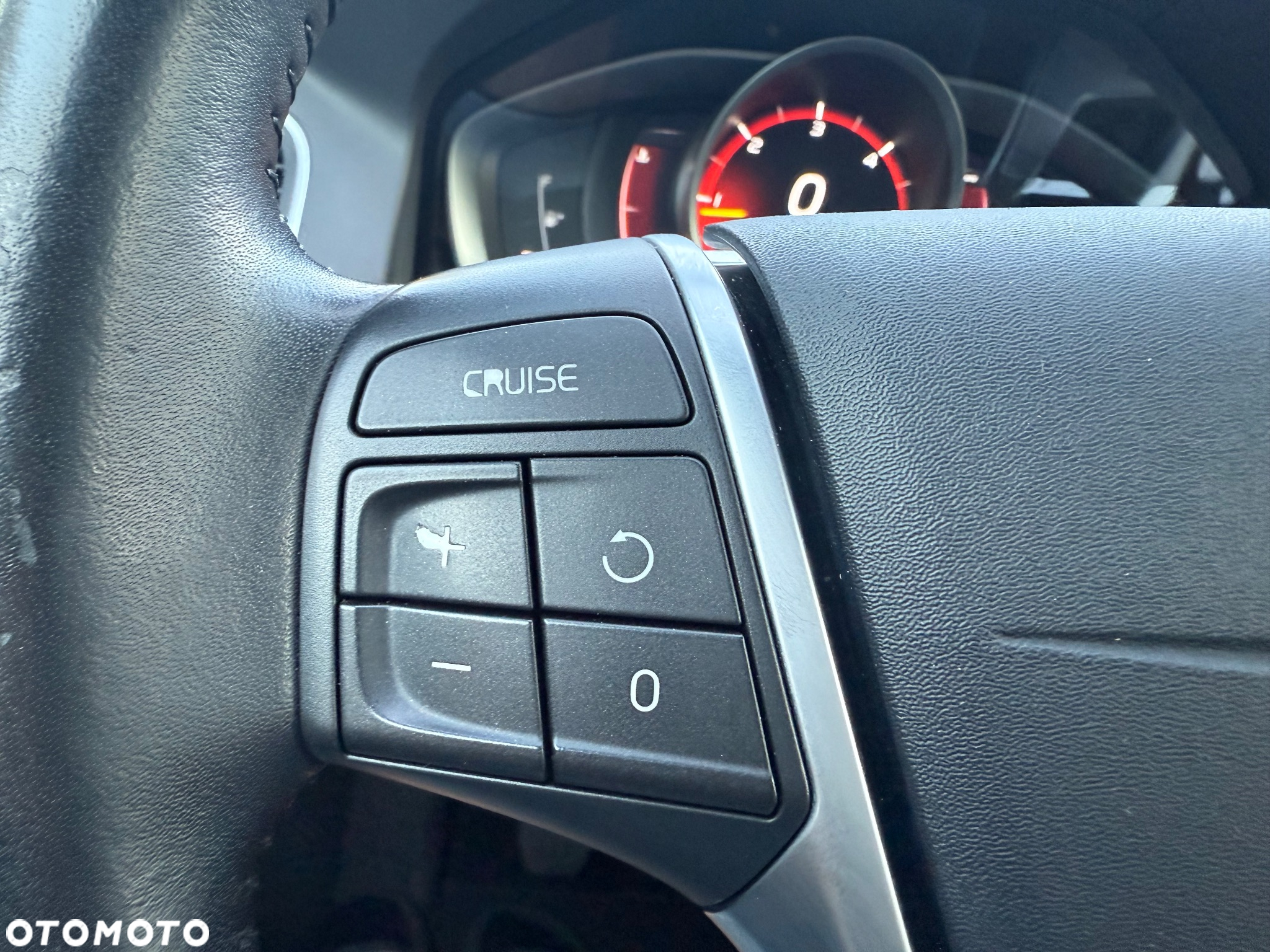 Volvo XC 60 D4 Momentum - 17