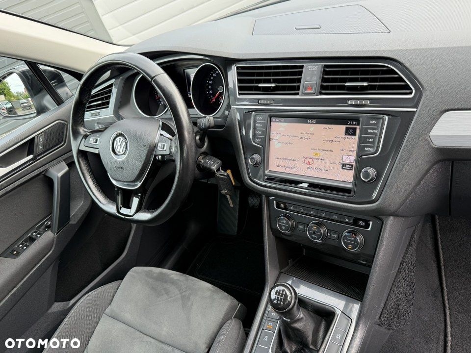 Volkswagen Tiguan 2.0 TSI 4Motion BlueMotion Technology Highline - 30