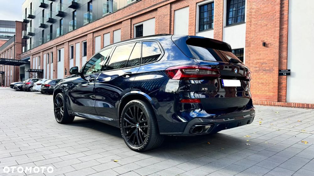 BMW X5 M M50i - 4