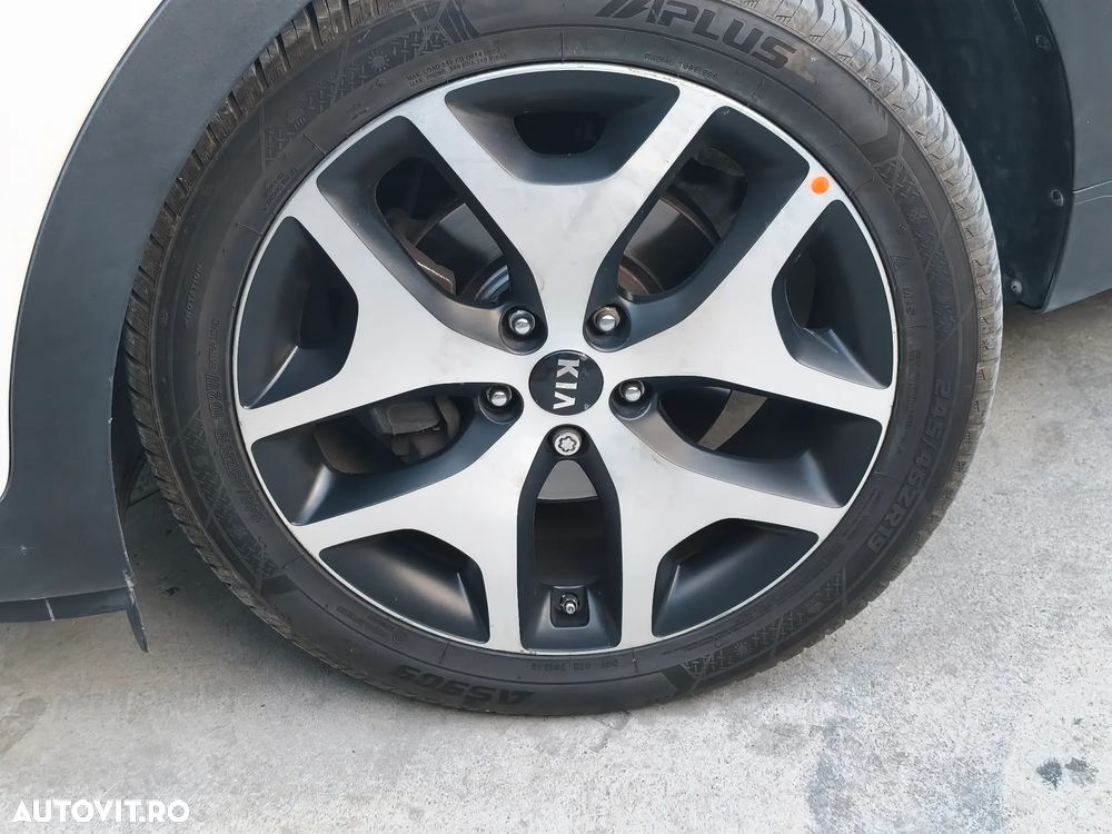 Kia Sportage 2.0 CRDI 4WD Dream-Team Edition - 25